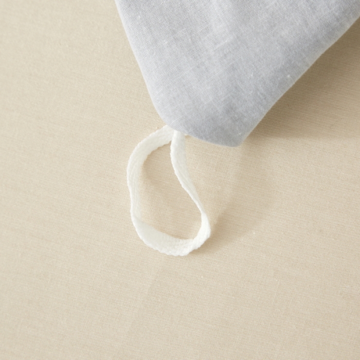 91家纺网 家纺一手货源 找家纺 金纱玉纺 2022新款全棉13372大版印花四件套 莱茵春色-灰