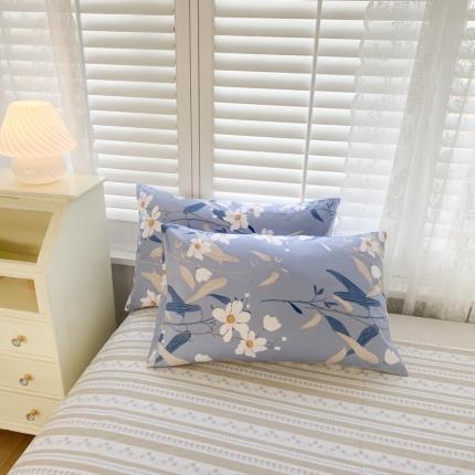91家纺网 家纺一手货源 找家纺 优彩 2022新款时尚花卉系列单枕套48*74八月
