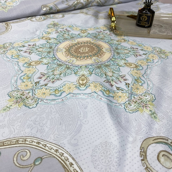 91家纺网 家纺一手货源 找家纺 娇逸家居 2022新款40天丝莫代尔镂空款夏凉被 米莱