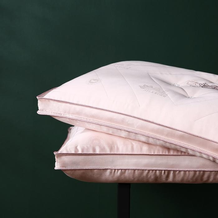 91家纺网 家纺一手货源 找家纺 2022新品竹纤维蚕蛹蛋白羽丝绒枕头成人护颈单人枕芯美肤枕