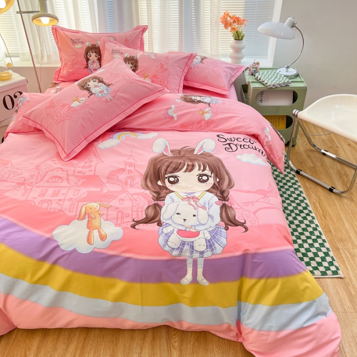 91家纺网 家纺一手货源 找家纺 金爱家 2023新款大版纯棉卡通四件套 彩虹女孩-粉