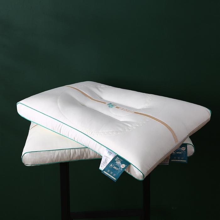 91家纺网 家纺一手货源 找家纺 2022新品刺绣氧颜蛋白SPA透气护颈椎枕芯安睡美容枕头