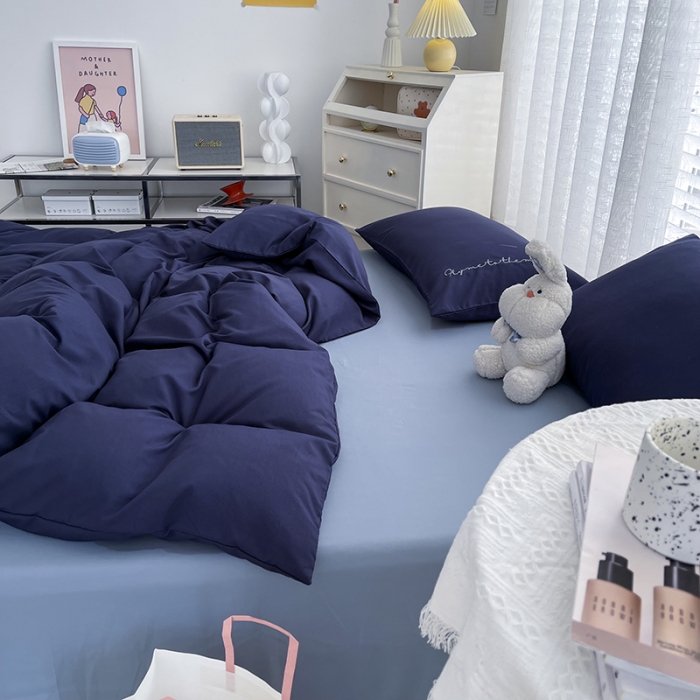 91家纺网 家纺一手货源 找家纺 曼谷家纺纯色简约刺绣四件套柔软磨毛床上用字母藏青海盐