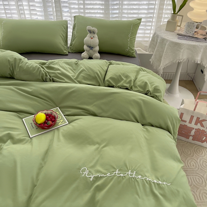 91家纺网 家纺一手货源 找家纺 曼谷家纺纯色简约刺绣四件套柔软磨毛床上用字母豆绿灰