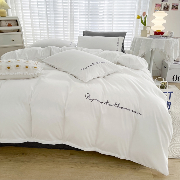 91家纺网 家纺一手货源 找家纺 曼谷家纺纯色简约刺绣四件套柔软磨毛床上用 字母白灰