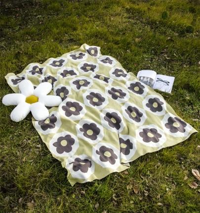 91家纺网 家纺一手货源 找家纺 暖绵绵 新款好多花毯子 秋香草