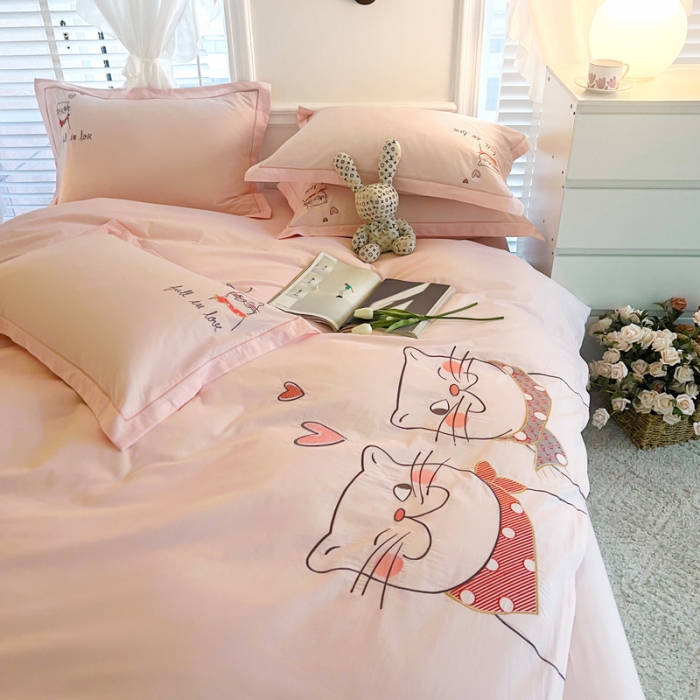 91家纺网 家纺一手货源 找家纺 雲归梦 2022新款小清新全棉绣花四件套 可爱喵-粉色
