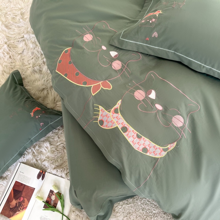 91家纺网 家纺一手货源 找家纺 雲归梦 2022新款小清新全棉绣花四件套 可爱喵-绿色