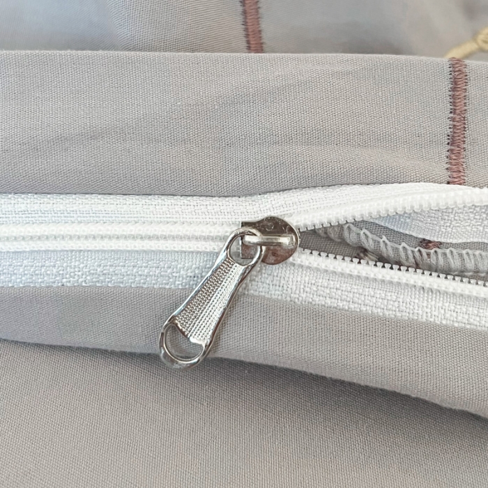 91家纺网 家纺一手货源 找家纺 雲归梦 2022新款小清新全棉绣花四件套 可爱喵-深灰