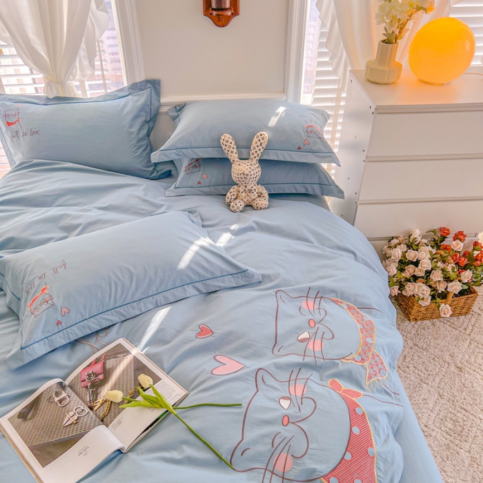 91家纺网 家纺一手货源 找家纺 雲归梦 2022新款小清新全棉绣花四件套 可爱喵-天蓝