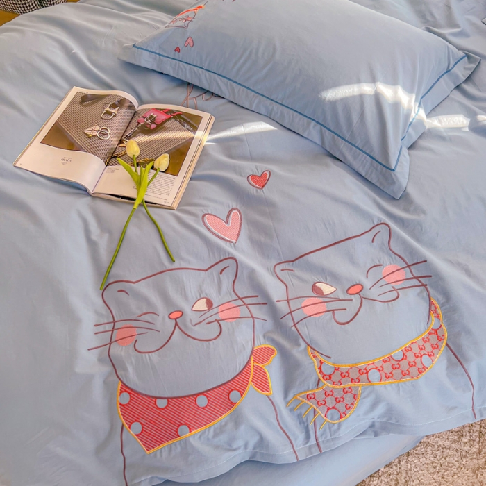 91家纺网 家纺一手货源 找家纺 雲归梦 2022新款小清新全棉绣花四件套 可爱喵-天蓝