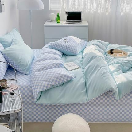 91家纺网 家纺一手货源 找家纺 798 新款全棉13070水洗棉纯色A+棋盘格B四件套 浅蓝+蓝格