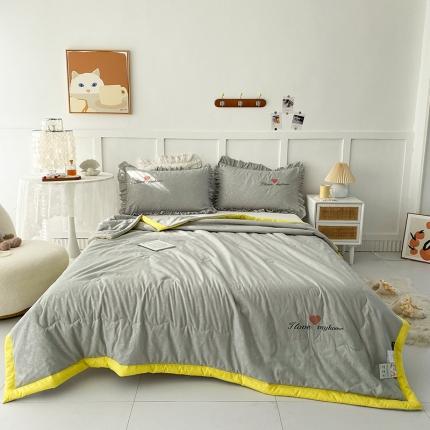 91家纺网 家纺一手货源 找家纺 （总）易展家居 2023新款亲肤磨毛压花抗菌除螨大豆被