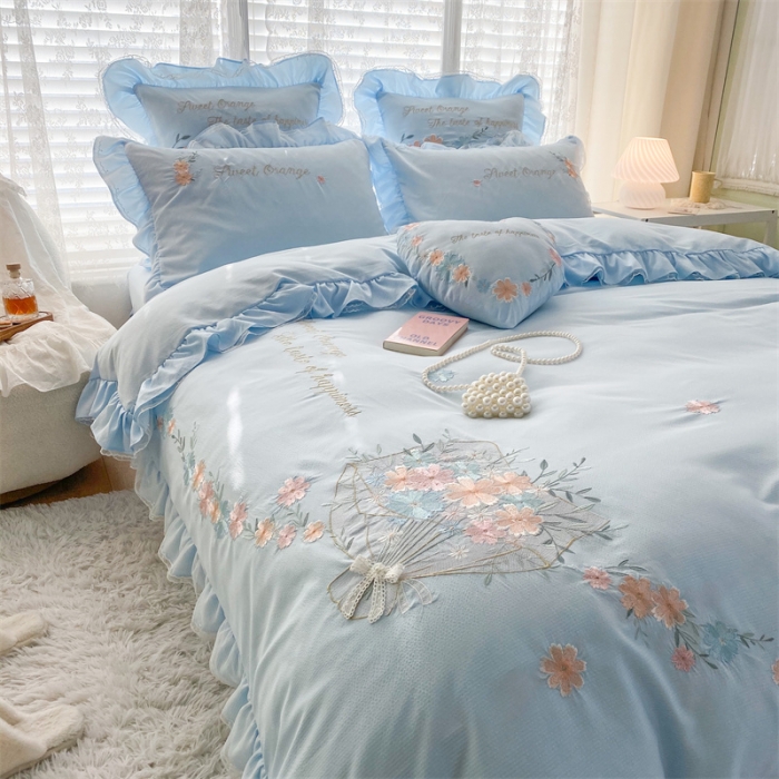 91家纺网 家纺一手货源 找家纺 艾晶美家纺 2022新款莱赛尔天丝泡泡纱绣花四件套 巴黎春天-冰蓝