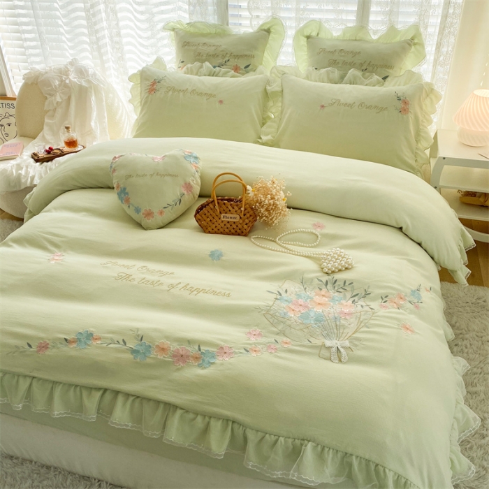 91家纺网 家纺一手货源 找家纺 艾晶美家纺 2022新款莱赛尔天丝泡泡纱绣花四件套 巴黎春天-嫩绿