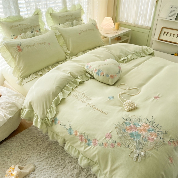 91家纺网 家纺一手货源 找家纺 艾晶美家纺 2022新款莱赛尔天丝泡泡纱绣花四件套 巴黎春天-嫩绿