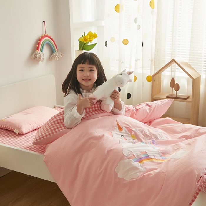 91家纺网 家纺一手货源 找家纺 （总）A类全棉纯棉色织水洗棉绣花儿童三件套幼儿园午睡（童梦）