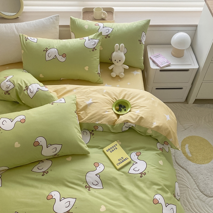 91家纺网 家纺一手货源 找家纺 麦伦家居 2022新款小清新卡通系列全棉斜纹四件套 咏鹅