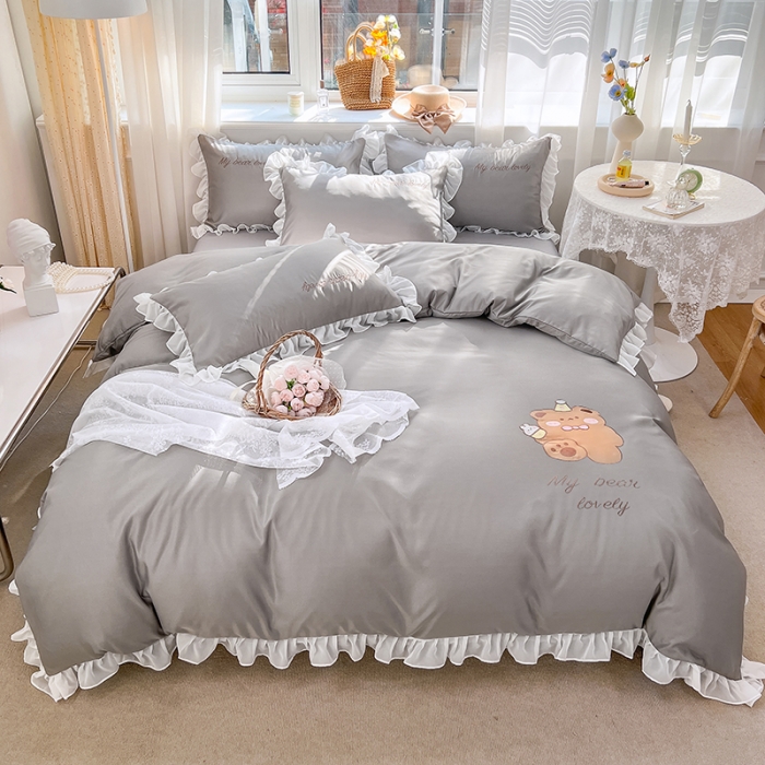 91家纺网 家纺一手货源 找家纺 沐慕 22新款水洗真丝刺绣花边四件套 可爱小熊-灰色