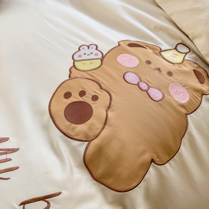 91家纺网 家纺一手货源 找家纺 沐慕 22新款水洗真丝刺绣花边四件套 可爱小熊-玉白