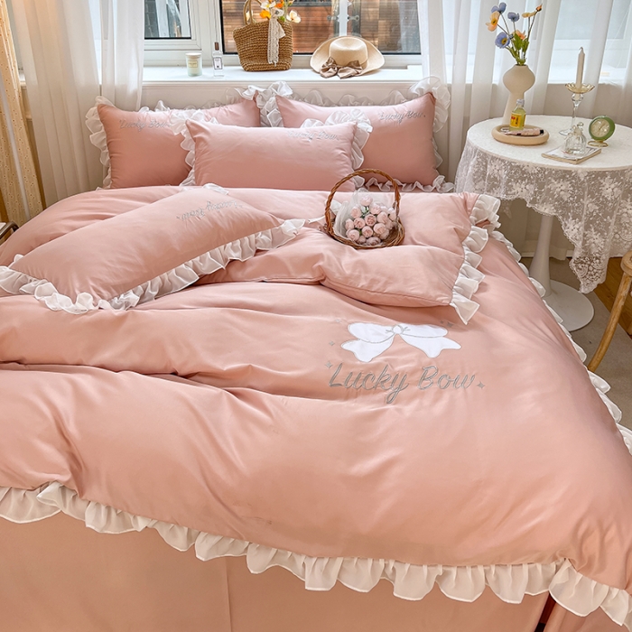 91家纺网 家纺一手货源 找家纺 沐慕 22新款水洗真丝刺绣花边四件套 幸运蝴蝶结-玉粉