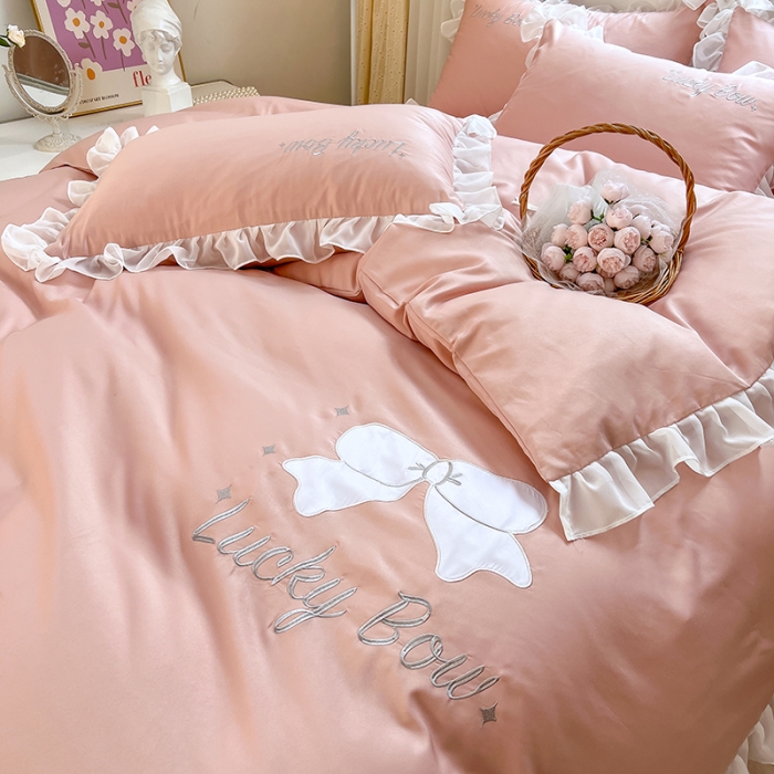 91家纺网 家纺一手货源 找家纺 沐慕 22新款水洗真丝刺绣花边四件套 幸运蝴蝶结-玉粉