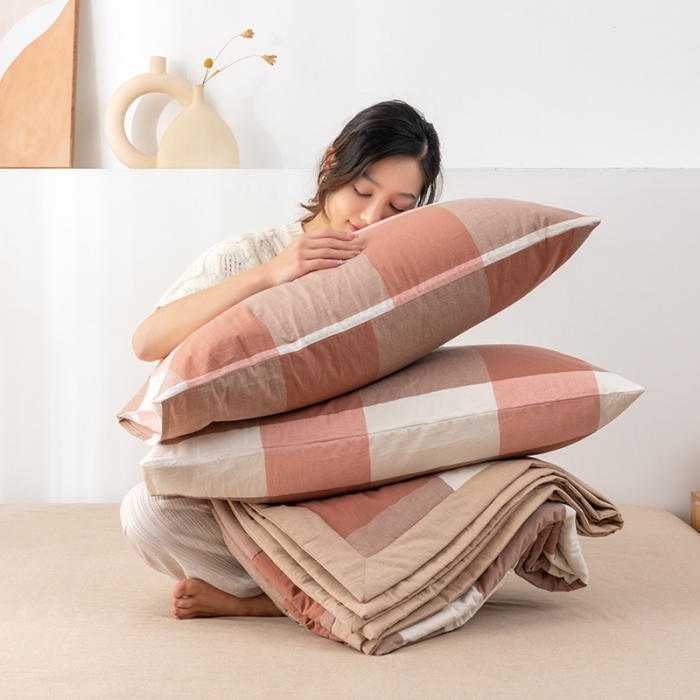 91家纺网 家纺一手货源 找家纺 全棉色织水洗棉花夏被四件套纯棉空调被夏凉被粉大格