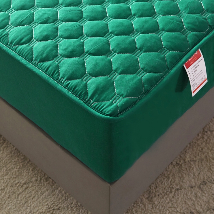 91家纺网 家纺一手货源 找家纺 给笠 2023新款亲肤磨毛夹棉床笠 小格孔雀绿