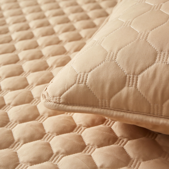 91家纺网 家纺一手货源 找家纺 给笠 2023新款亲肤磨毛夹棉床笠 小格驼色