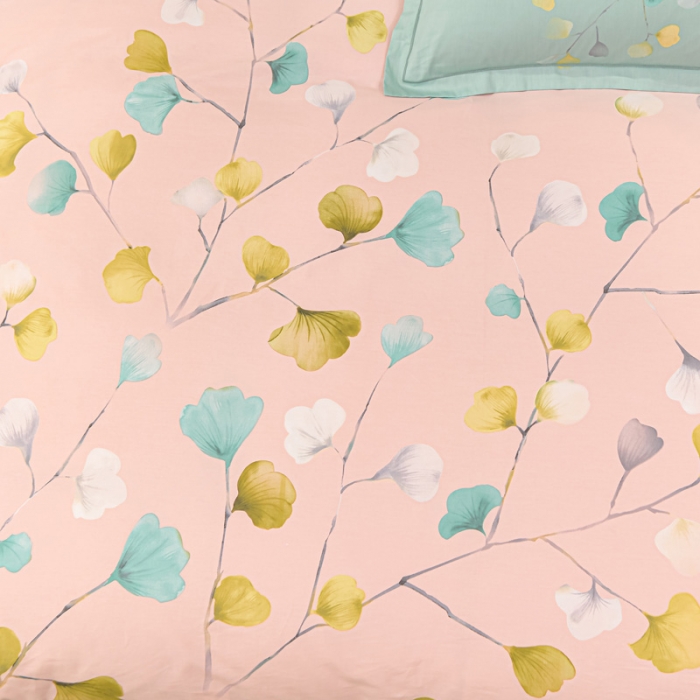 91家纺网 家纺一手货源 找家纺 金爱家2023新款大版13372全棉花卉系列四件套叶灵歌-粉