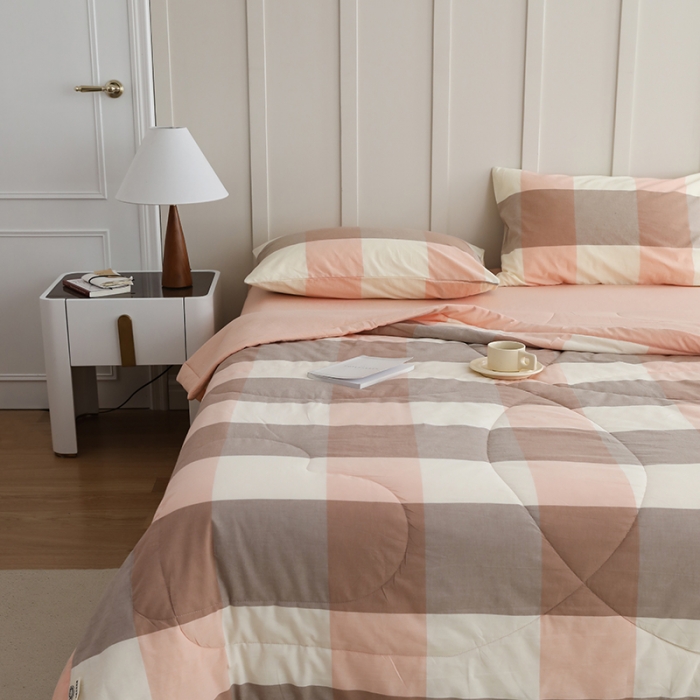 91家纺网 家纺一手货源 找家纺 寐眠2022新款全棉色织水洗棉夏被子被芯（棉花芯） 粉大格