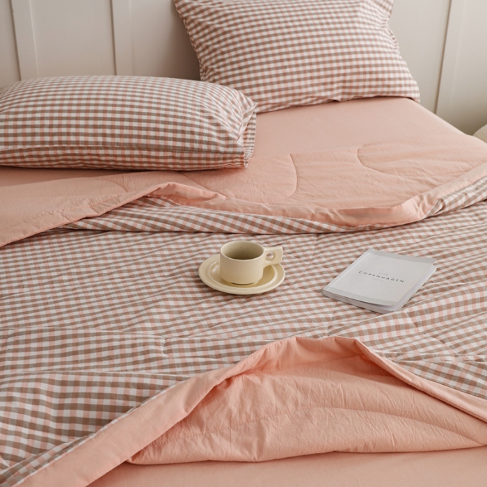 91家纺网 家纺一手货源 找家纺 寐眠2022新款全棉色织水洗棉夏被子被芯（棉花芯） 粉小格