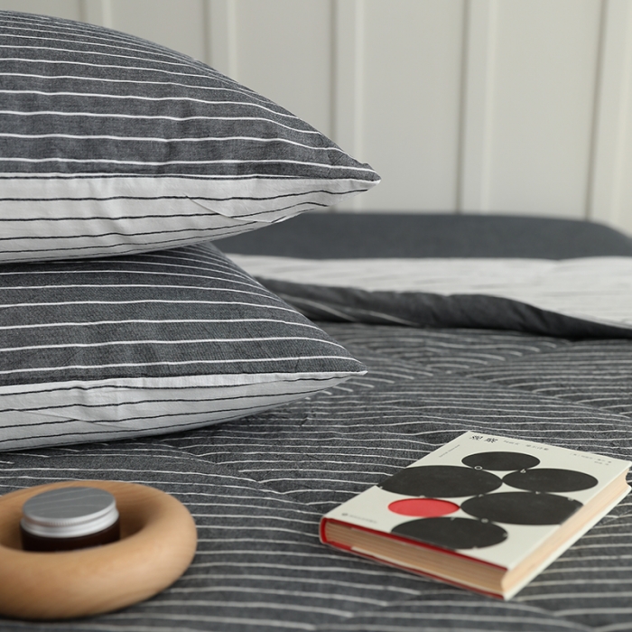 91家纺网 家纺一手货源 找家纺 寐眠2022新款全棉色织水洗棉夏被子被芯（棉花芯）灰白条双拼