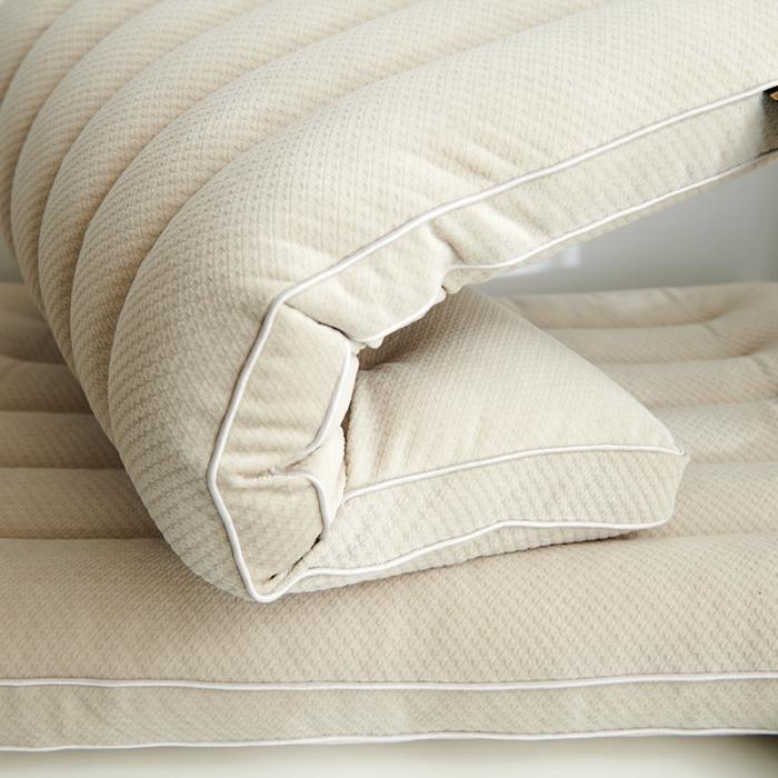 91家纺网 家纺一手货源 找家纺 赛格时代家居 牛奶绒舒适护颈羽丝绒枕头 低枕