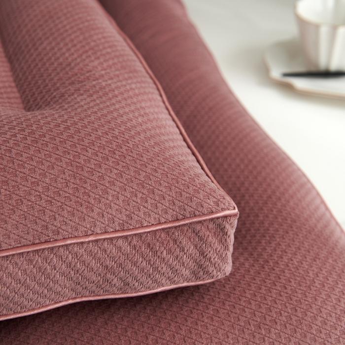 91家纺网 家纺一手货源 找家纺 赛格时代家居 牛奶绒舒适护颈羽丝绒枕头 低枕