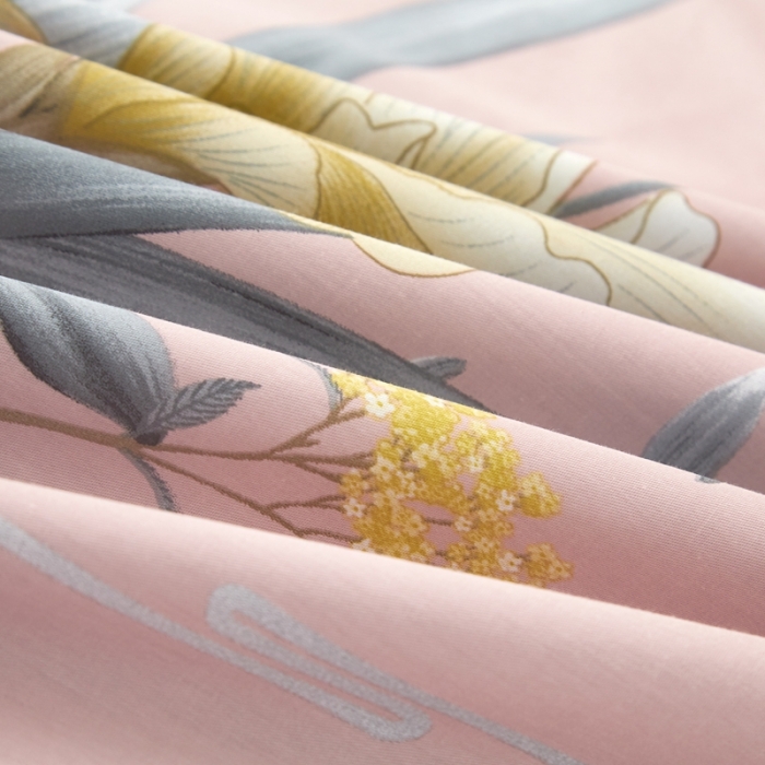 91家纺网 家纺一手货源 找家纺 金纱玉纺2022新款全棉大版印花13372四件套风和日丽-粉