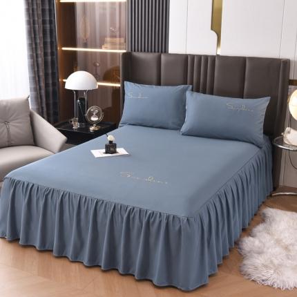 91家纺网 家纺一手货源 找家纺 七仙女家纺 2025新款亲肤磨毛绣花款单床裙直播供货 繁星蓝