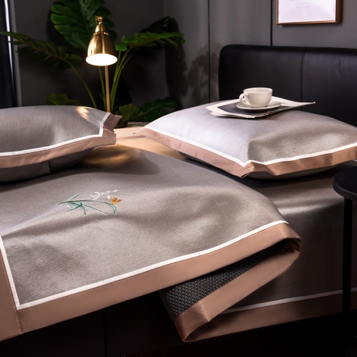 91家纺网 家纺一手货源 找家纺 欧冠 2022新款高端碳光1800冰丝席系列碳光冰丝-咖啡