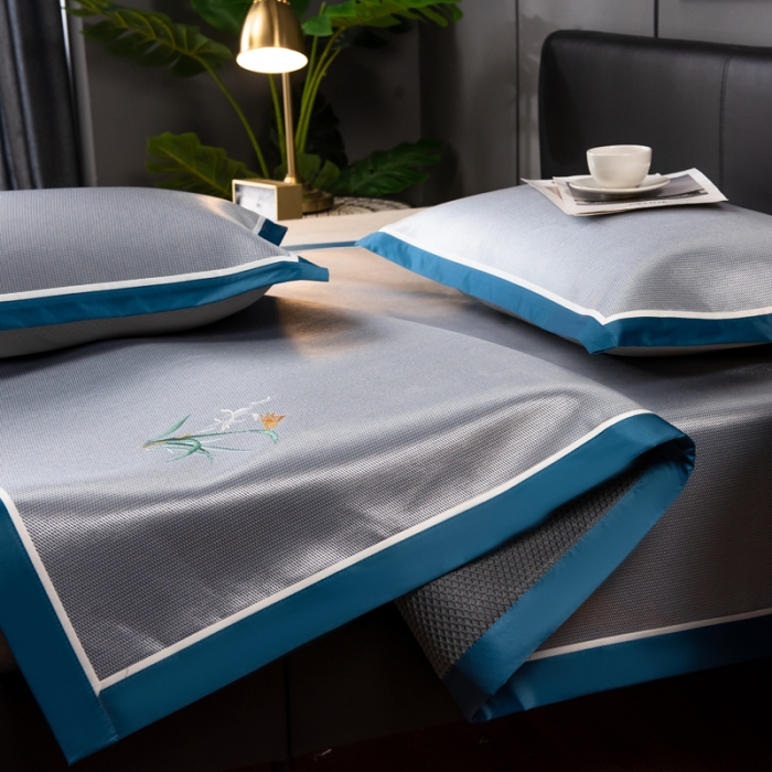 91家纺网 家纺一手货源 找家纺 欧冠 2022新款高端碳光1800冰丝席系列碳光冰丝-深蓝