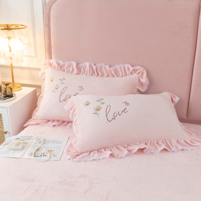 91家纺网 家纺一手货源 找家纺 （总）亲亲公主2025秋冬保暖新款牛奶绒保暖四件套绣花四件套