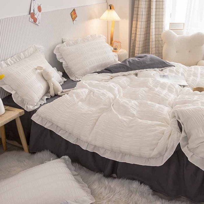 91家纺网 家纺一手货源 找家纺 慕澄 2022新款公主风泡泡纱花边四件套 梨花白＋灰