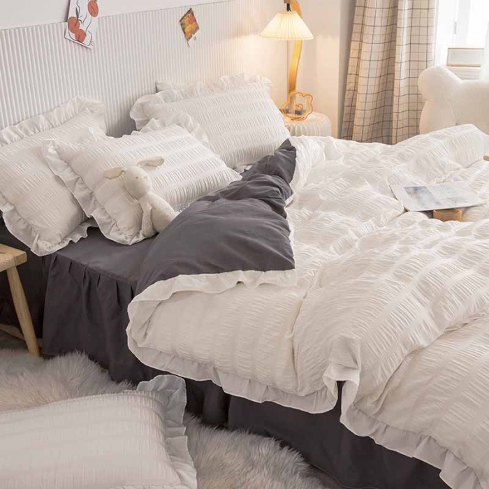 91家纺网 家纺一手货源 找家纺 慕澄 2022新款公主风泡泡纱花边四件套 梨花白＋灰