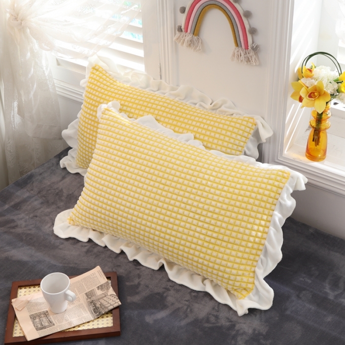 91家纺网 家纺一手货源 找家纺 慕澄 2022新款牛奶绒剪花荷叶边四件套实拍图 满天星