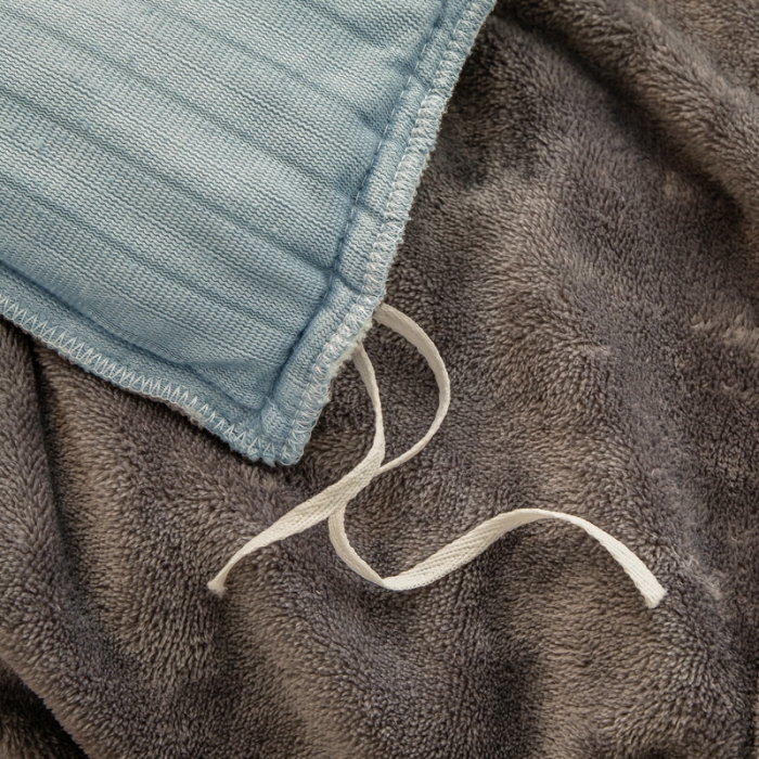 91家纺网 家纺一手货源 找家纺 慕澄 2022牛奶绒剪花绒荷叶边四件套暖光效果图 可可蓝