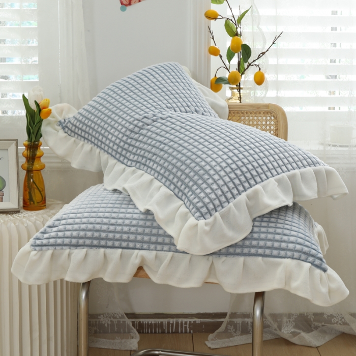 91家纺网 家纺一手货源 找家纺 慕澄 2022新款牛奶绒花边枕套48*74一对 可可蓝