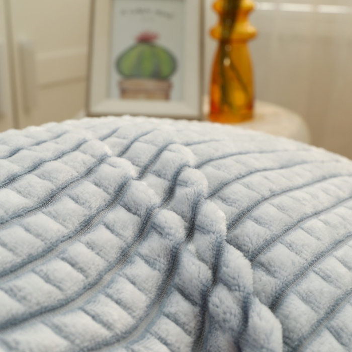 91家纺网 家纺一手货源 找家纺 慕澄 2022新款牛奶绒花边枕套48*74一对 可可蓝