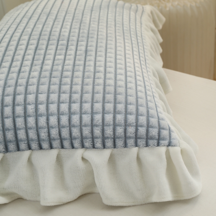 91家纺网 家纺一手货源 找家纺 慕澄 2022新款牛奶绒花边枕套48*74一对 可可蓝