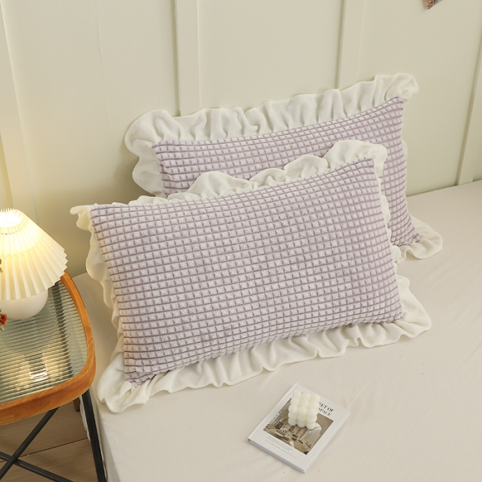 91家纺网 家纺一手货源 找家纺 慕澄 2022新款牛奶绒花边枕套48*74一对 葡萄紫