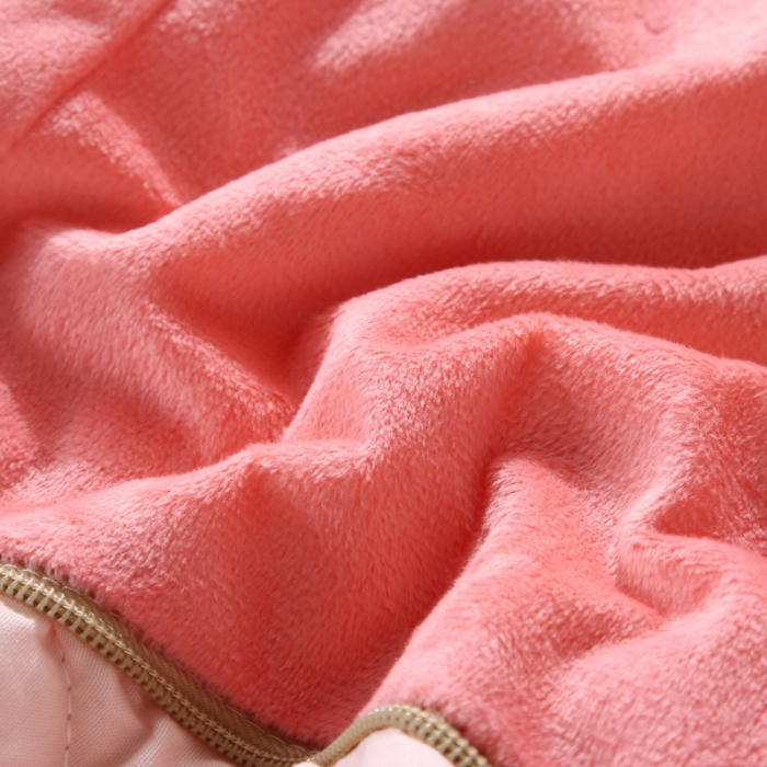 91家纺网 家纺一手货源 找家纺 慕澄 2022新款兔兔网红抱枕被 兔兔-粉玉