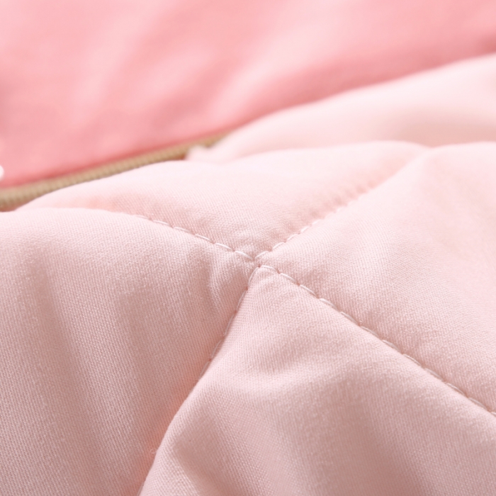 91家纺网 家纺一手货源 找家纺 慕澄 2022新款兔兔网红抱枕被 兔兔-粉玉